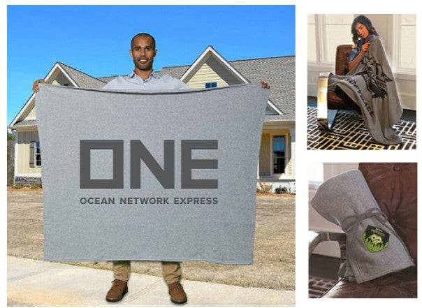 Cobblestone Mills Stonehouse Sweatshirt Blanket
